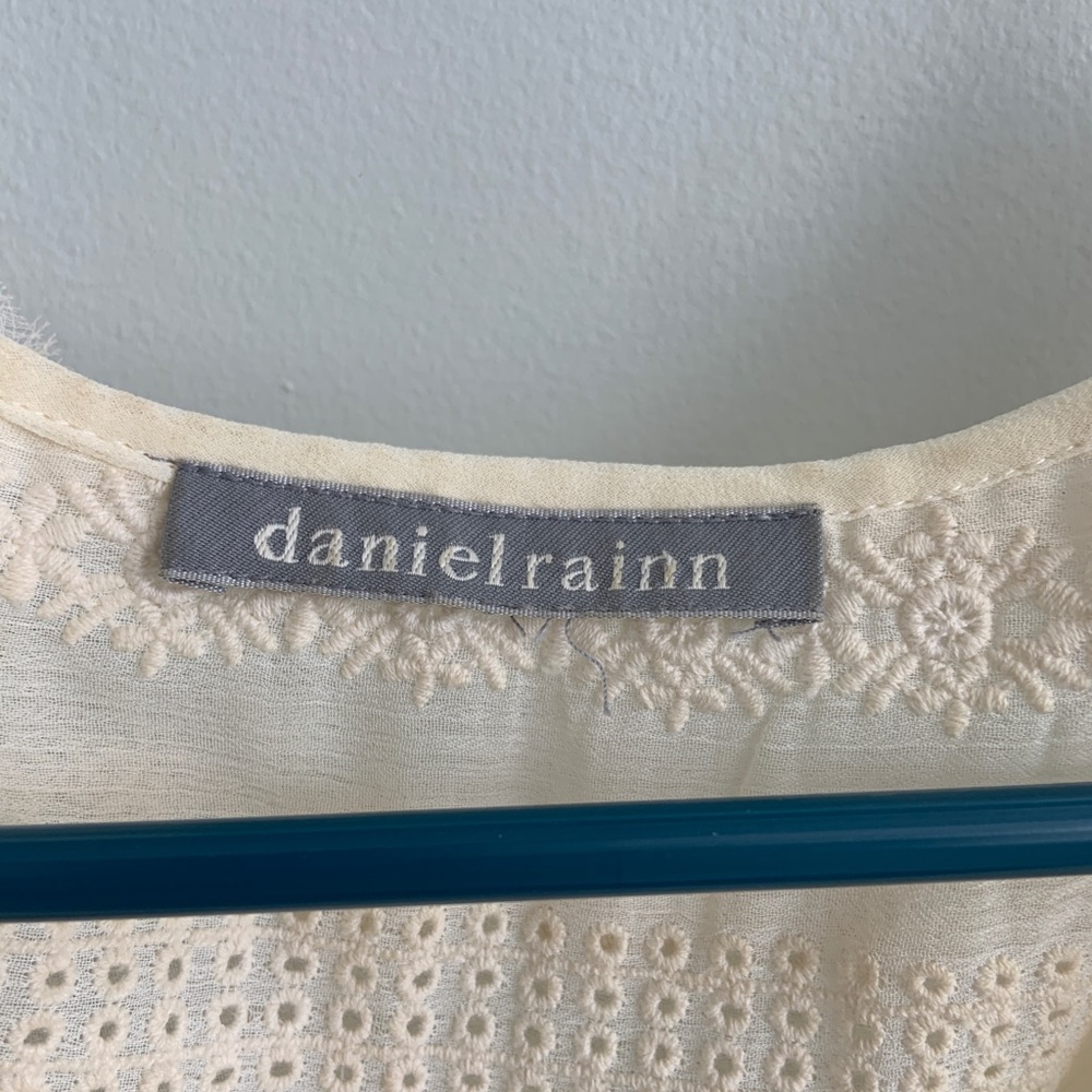 Daniel Rainn v-neck asymmetrical blouse - small - Picture 2 of 4